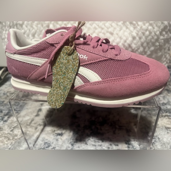 Reebok - Picture 2 of 7